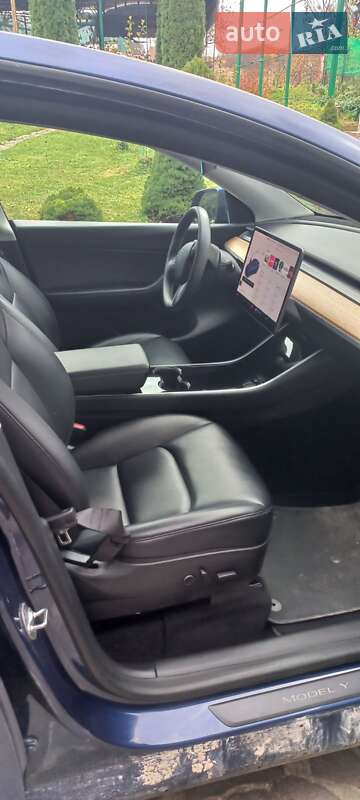 Внедорожник / Кроссовер Tesla Model Y 2021 в Николаеве