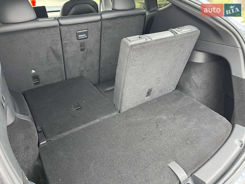 Позашляховик / Кросовер Tesla Model Y 2023 в Львові фото 34 Позашляховик / Кросовер Tesla Model Y 2023 в Львові