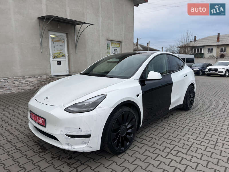 Позашляховик / Кросовер Tesla Model Y 2022 в Луцьку фото 3 Позашляховик / Кросовер Tesla Model Y 2022 в Луцьку