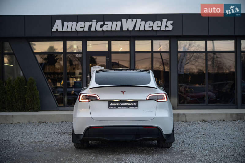 Внедорожник / Кроссовер Tesla Model Y 2021 в Черновцах
