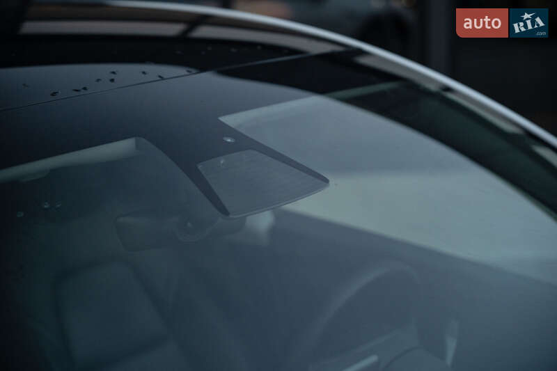 Внедорожник / Кроссовер Tesla Model Y 2021 в Черновцах