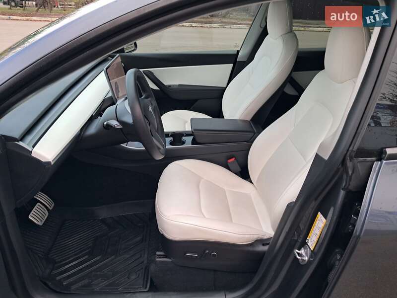 Внедорожник / Кроссовер Tesla Model Y 2020 в Буче