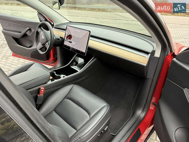 Внедорожник / Кроссовер Tesla Model Y 2020 в Хусте