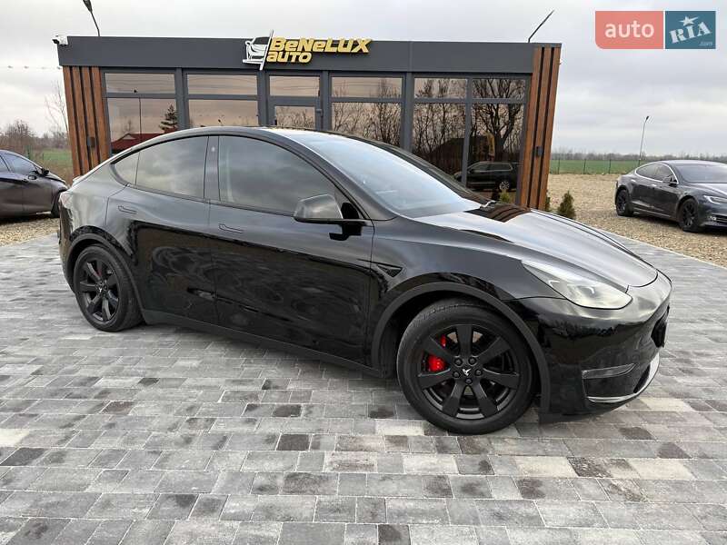 Tesla Model Y 2022