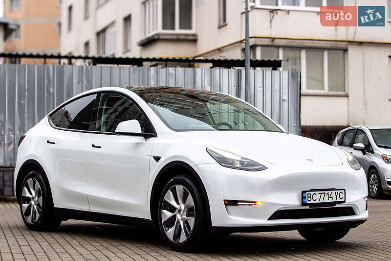 Tesla Model Y 2024 Tesla Model Y 2024