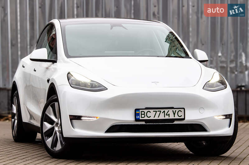 Позашляховик / Кросовер Tesla Model Y 2024 в Львові