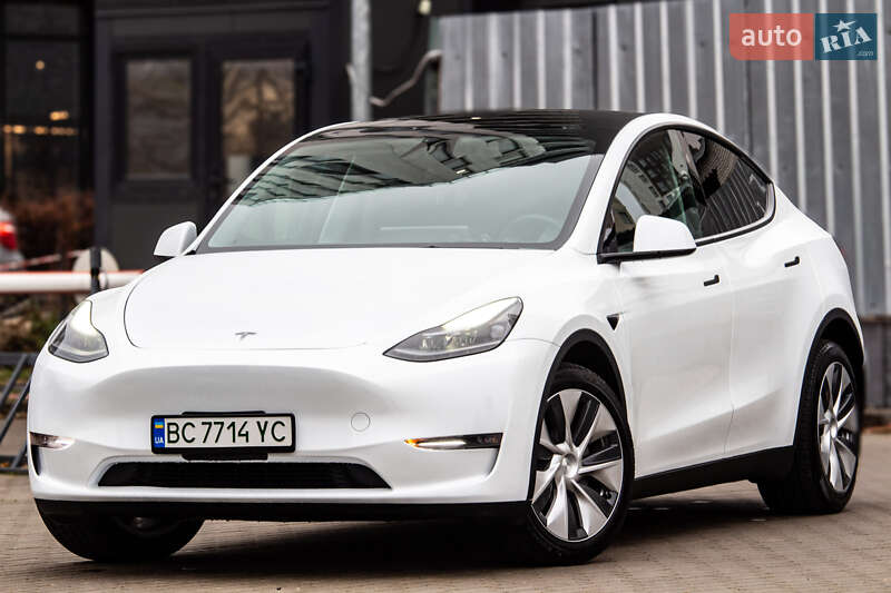 Позашляховик / Кросовер Tesla Model Y 2024 в Львові