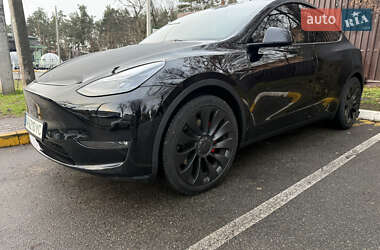 Внедорожник / Кроссовер Tesla Model Y 2023 в Буче