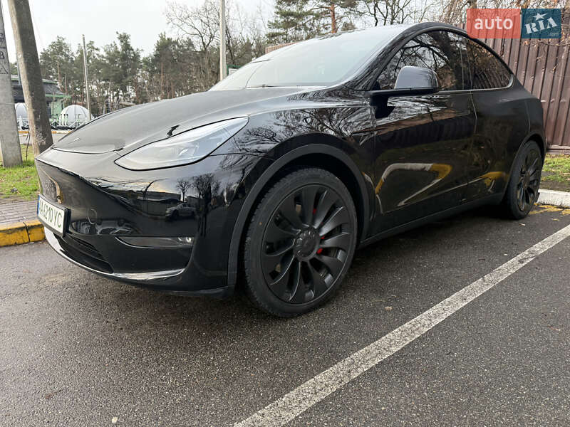 Tesla Model Y 2023