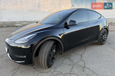 Внедорожник / Кроссовер Tesla Model Y 2023 в Буче