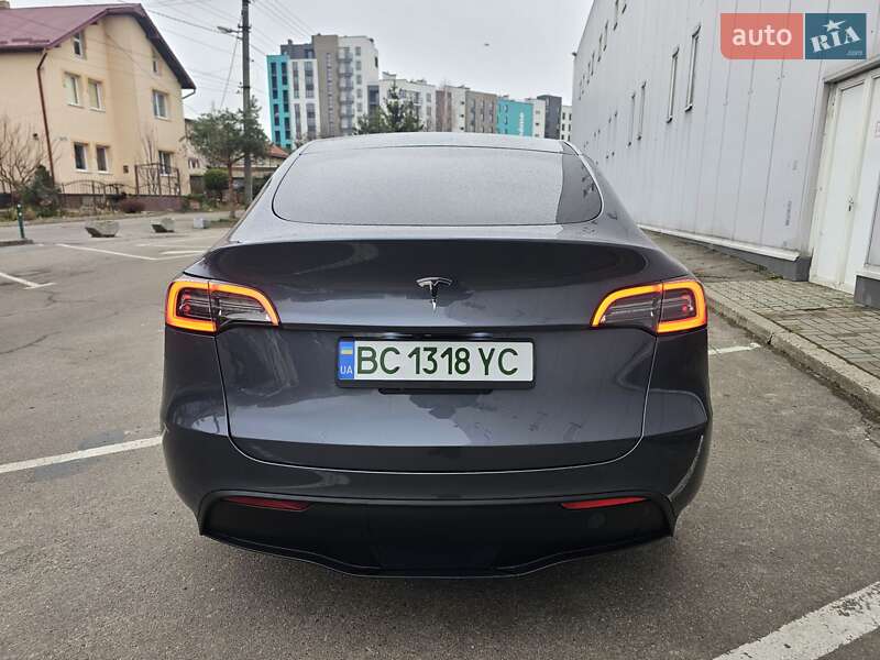Внедорожник / Кроссовер Tesla Model Y 2023 в Львове