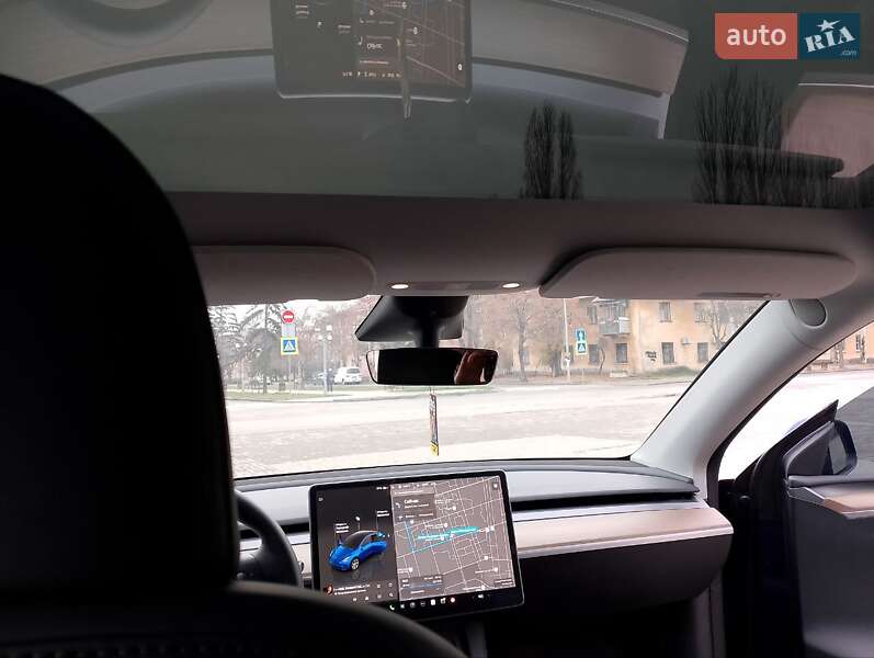 Позашляховик / Кросовер Tesla Model Y 2023 в Дніпрі