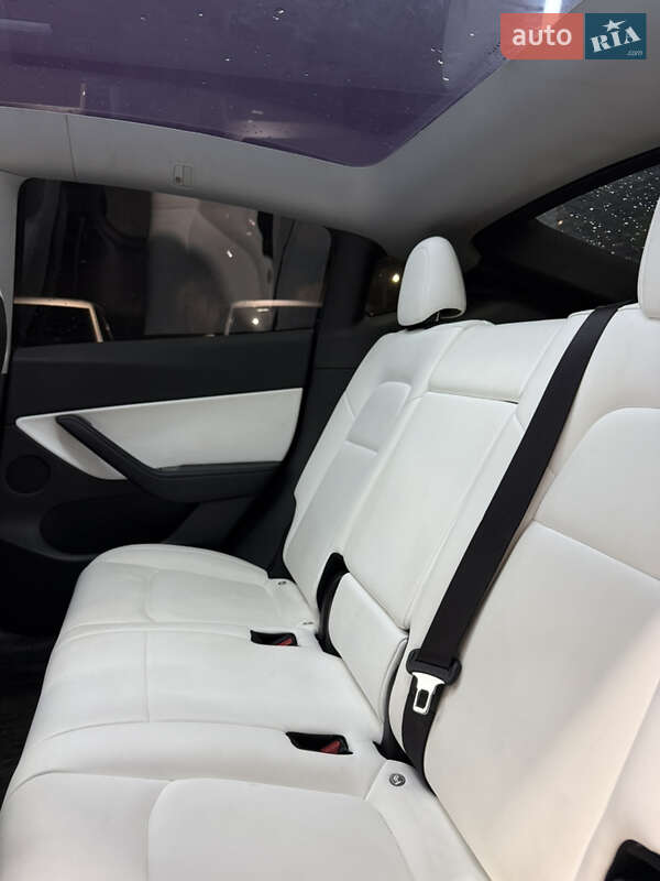 Внедорожник / Кроссовер Tesla Model Y 2021 в Одессе