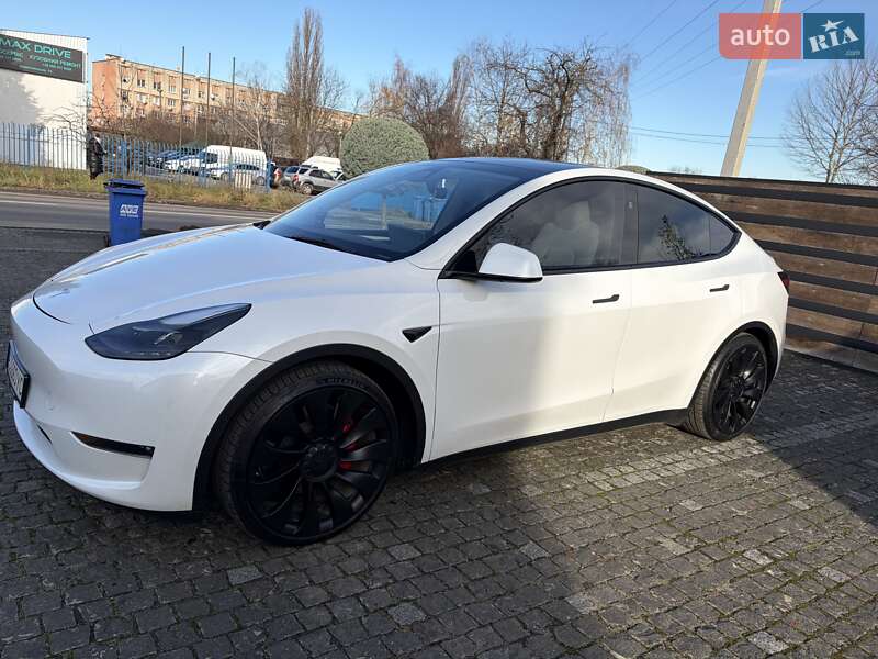 Внедорожник / Кроссовер Tesla Model Y 2023 в Ужгороде фото 3 Внедорожник / Кроссовер Tesla Model Y 2023 в Ужгороде