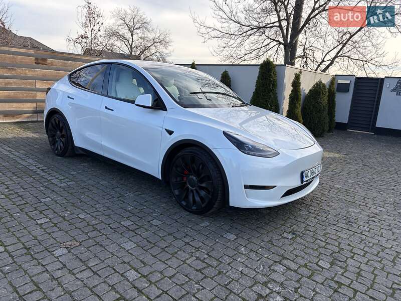 Внедорожник / Кроссовер Tesla Model Y 2023 в Ужгороде фото 8 Внедорожник / Кроссовер Tesla Model Y 2023 в Ужгороде