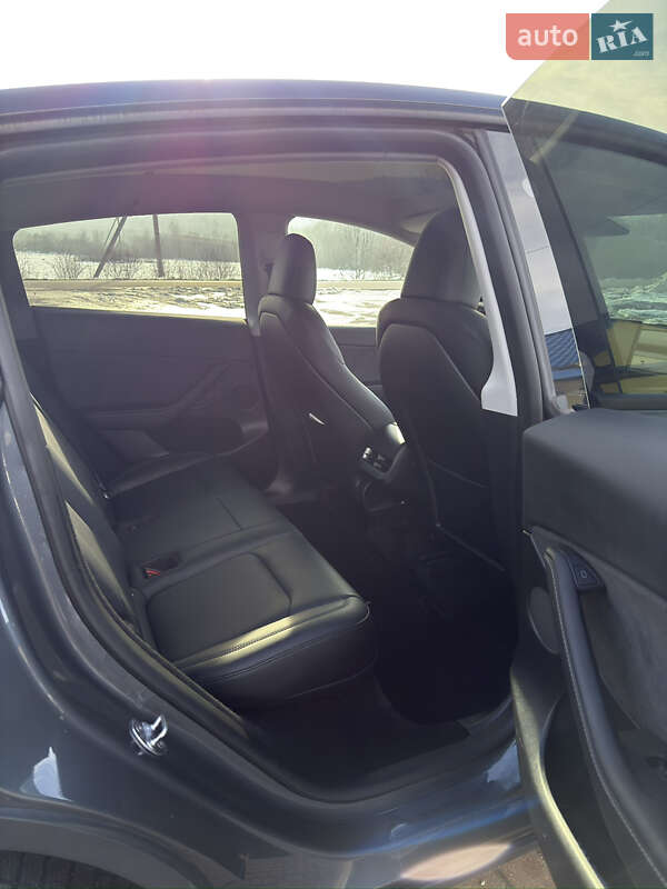 Внедорожник / Кроссовер Tesla Model Y 2022 в Хырове фото 19 Внедорожник / Кроссовер Tesla Model Y 2022 в Хырове