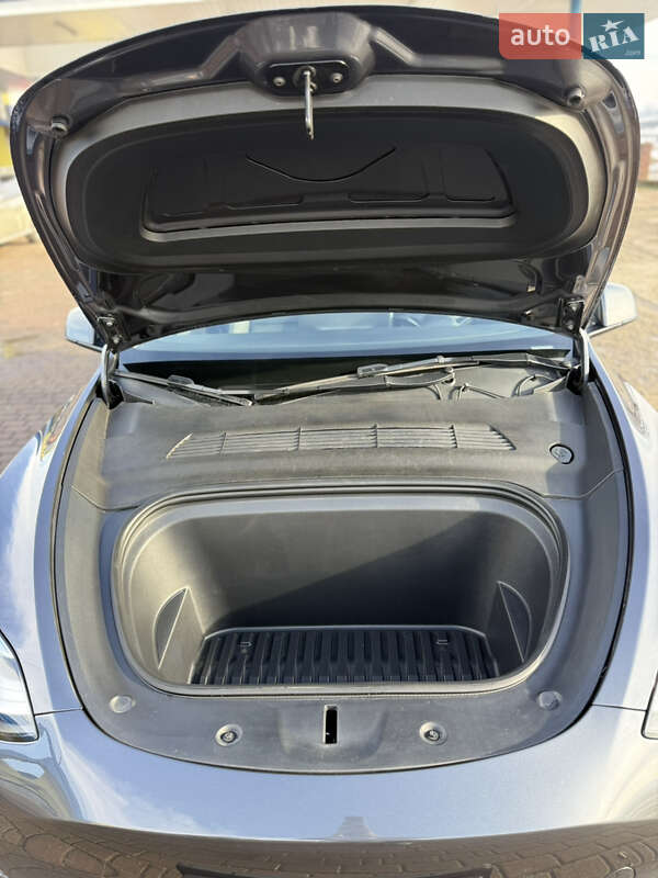 Внедорожник / Кроссовер Tesla Model Y 2022 в Хырове фото 29 Внедорожник / Кроссовер Tesla Model Y 2022 в Хырове