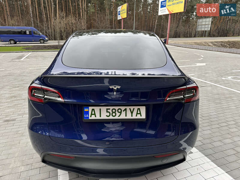 Внедорожник / Кроссовер Tesla Model Y 2023 в Киеве