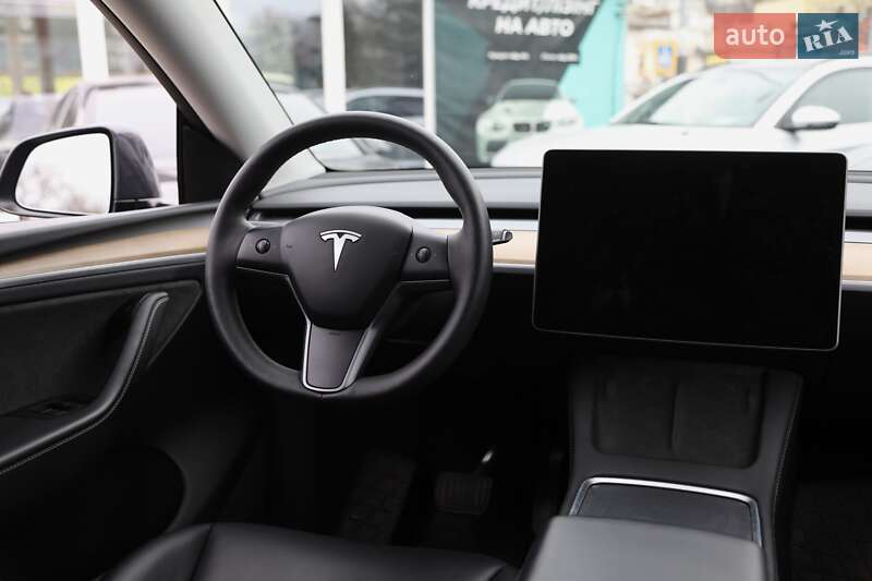 Внедорожник / Кроссовер Tesla Model Y 2023 в Харькове