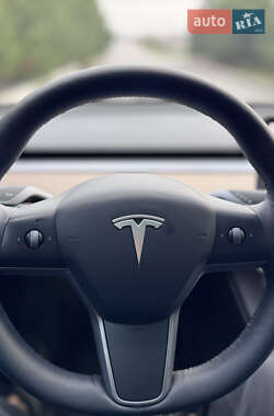 Внедорожник / Кроссовер Tesla Model Y 2022 в Днепре