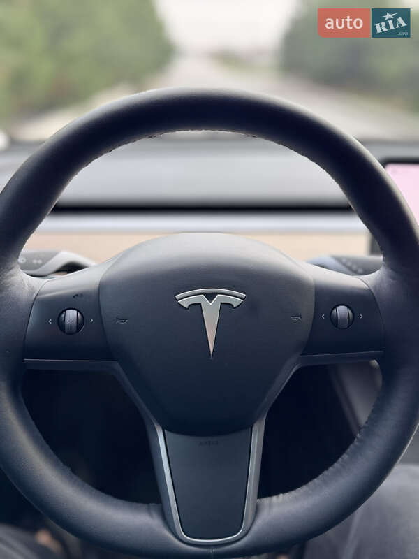 Внедорожник / Кроссовер Tesla Model Y 2022 в Днепре фото 22 Внедорожник / Кроссовер Tesla Model Y 2022 в Днепре