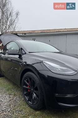 Внедорожник / Кроссовер Tesla Model Y 2022 в Ровно