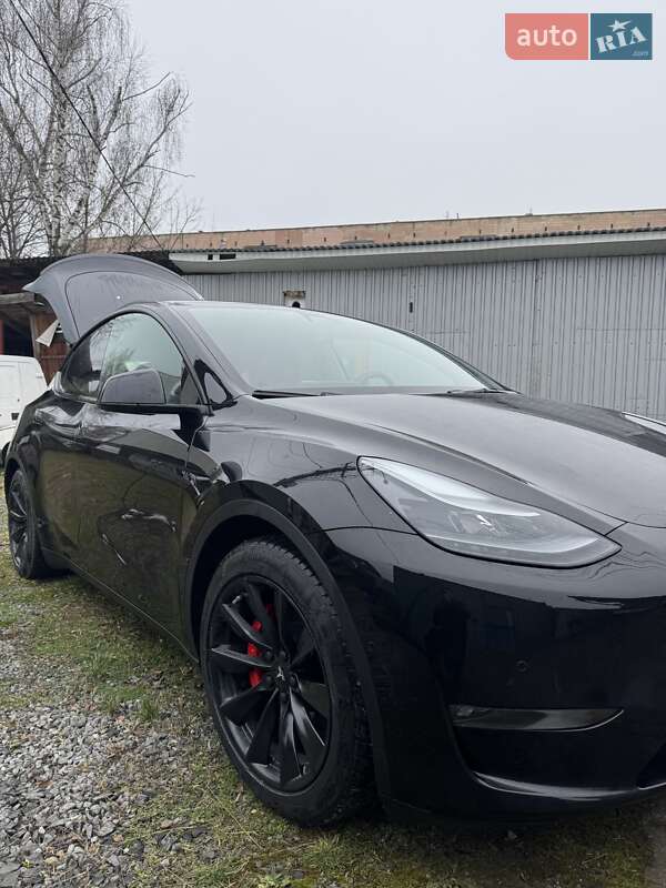 Tesla Model Y 2022