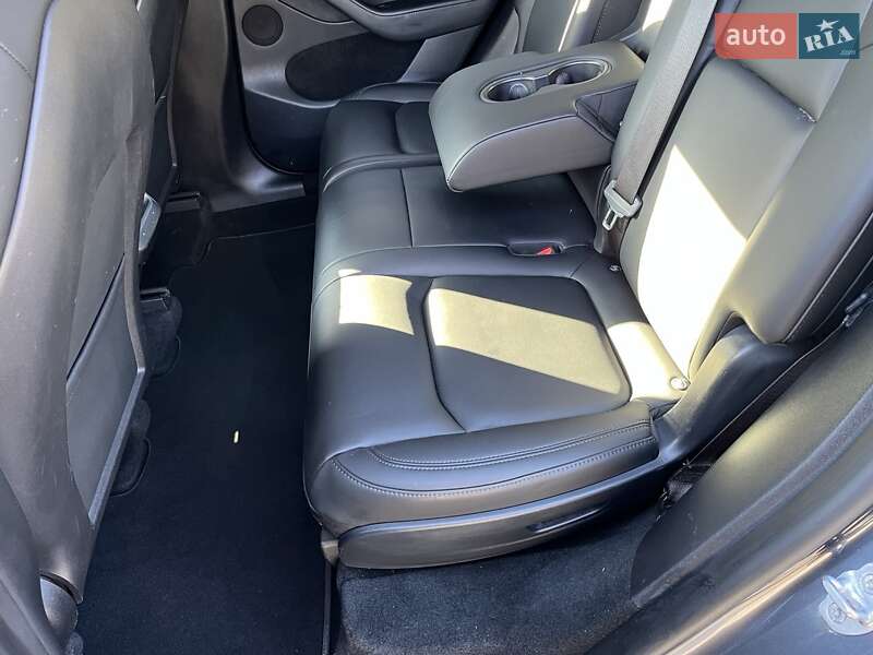 Внедорожник / Кроссовер Tesla Model Y 2023 в Луцке