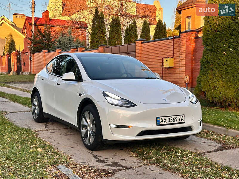 Внедорожник / Кроссовер Tesla Model Y 2020 в Киеве фото 37 Внедорожник / Кроссовер Tesla Model Y 2020 в Киеве