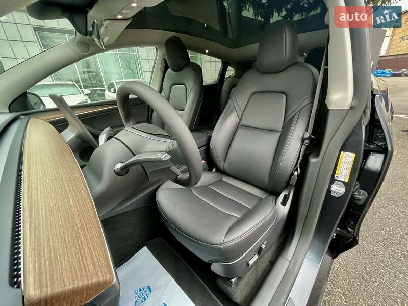 Внедорожник / Кроссовер Tesla Model Y 2024 в Киеве фото 18 Внедорожник / Кроссовер Tesla Model Y 2024 в Киеве