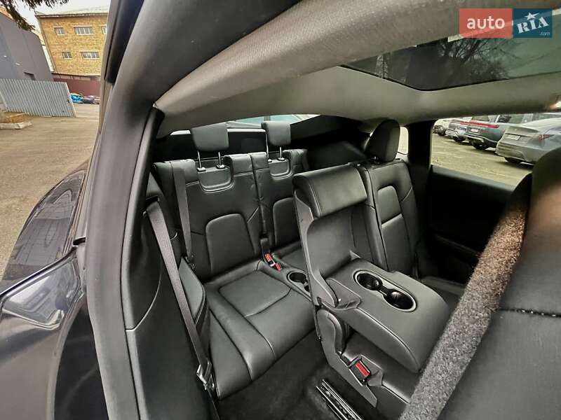 Внедорожник / Кроссовер Tesla Model Y 2024 в Киеве фото 28 Внедорожник / Кроссовер Tesla Model Y 2024 в Киеве