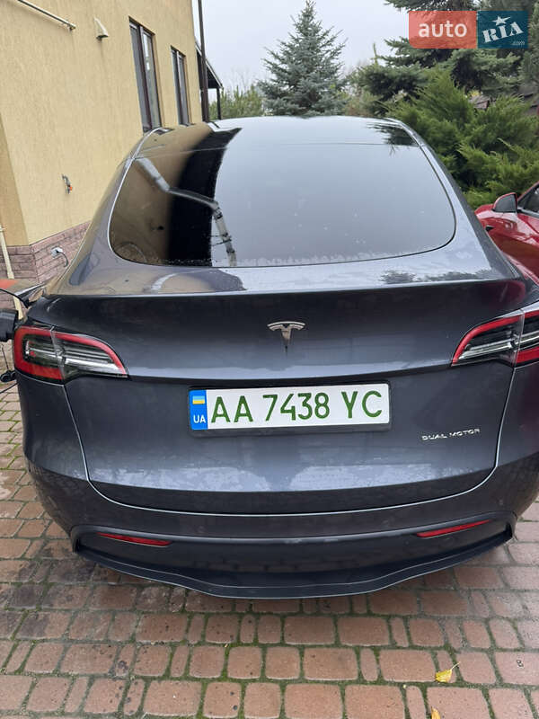 Внедорожник / Кроссовер Tesla Model Y 2021 в Киеве