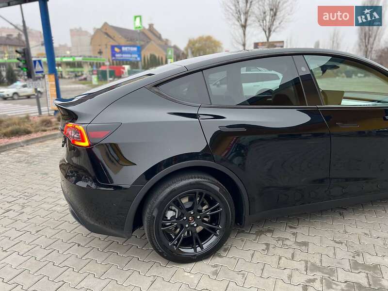 Внедорожник / Кроссовер Tesla Model Y 2024 в Киеве фото 2 Внедорожник / Кроссовер Tesla Model Y 2024 в Киеве