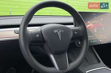 Позашляховик / Кросовер Tesla Model Y 2024 в Києві фото 17 Позашляховик / Кросовер Tesla Model Y 2024 в Києві