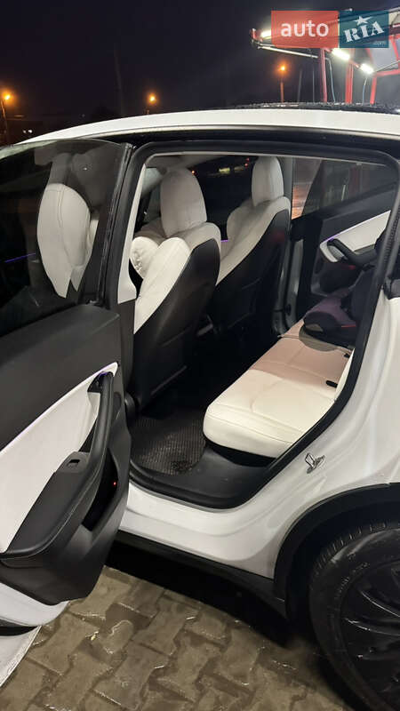 Внедорожник / Кроссовер Tesla Model Y 2020 в Луцке