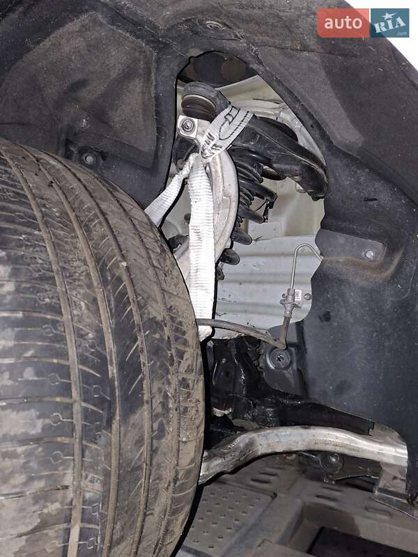 Внедорожник / Кроссовер Tesla Model Y 2023 в Львове фото 6 Внедорожник / Кроссовер Tesla Model Y 2023 в Львове