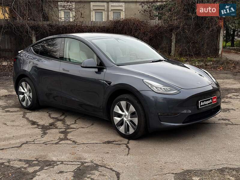 Позашляховик / Кросовер Tesla Model Y 2023 в Харкові