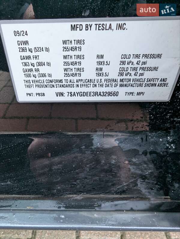 Внедорожник / Кроссовер Tesla Model Y 2024 в Тернополе