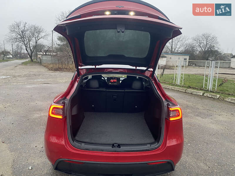 Позашляховик / Кросовер Tesla Model Y 2022 в Таращі