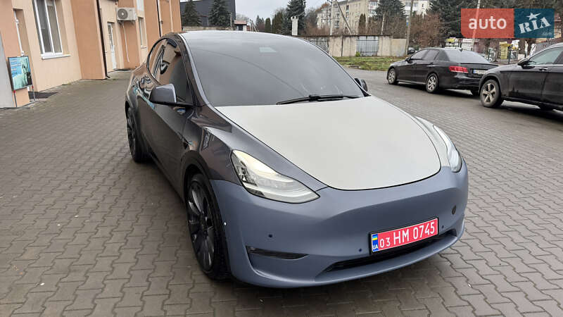 Внедорожник / Кроссовер Tesla Model Y 2021 в Луцке
