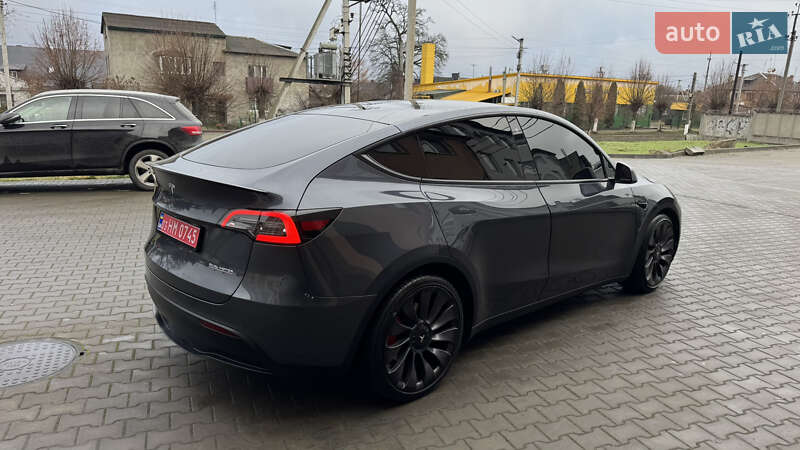 Внедорожник / Кроссовер Tesla Model Y 2021 в Луцке