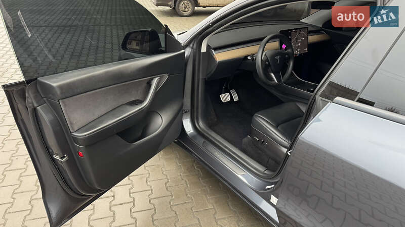 Внедорожник / Кроссовер Tesla Model Y 2021 в Луцке