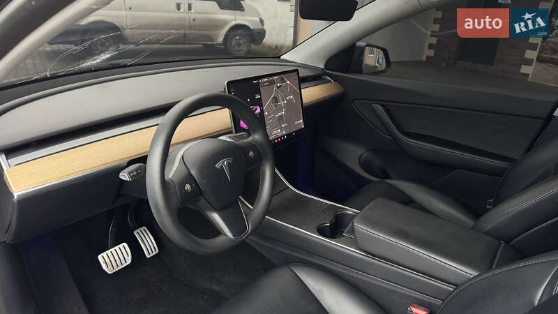 Внедорожник / Кроссовер Tesla Model Y 2021 в Луцке