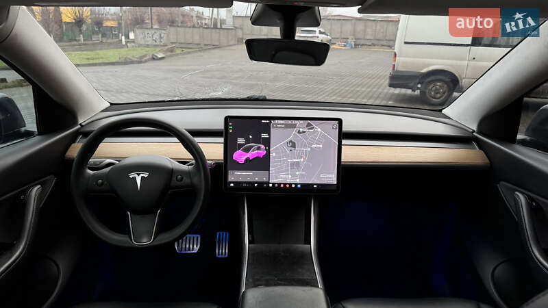Внедорожник / Кроссовер Tesla Model Y 2021 в Луцке