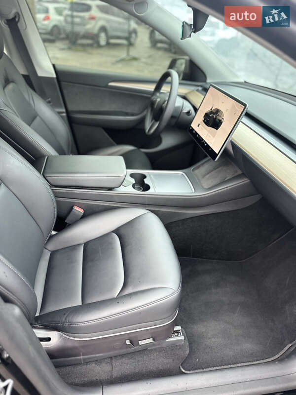 Внедорожник / Кроссовер Tesla Model Y 2022 в Киеве фото 23 Внедорожник / Кроссовер Tesla Model Y 2022 в Киеве