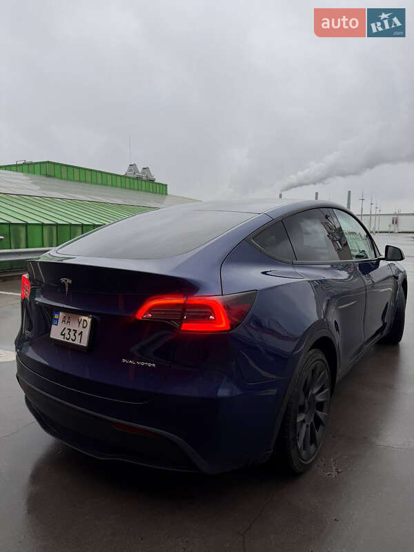 Внедорожник / Кроссовер Tesla Model Y 2022 в Киеве