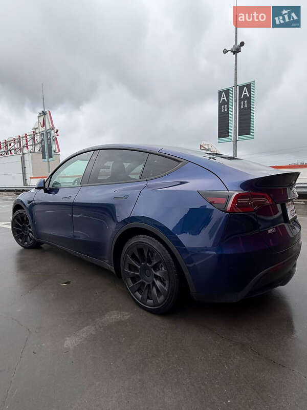 Внедорожник / Кроссовер Tesla Model Y 2022 в Киеве