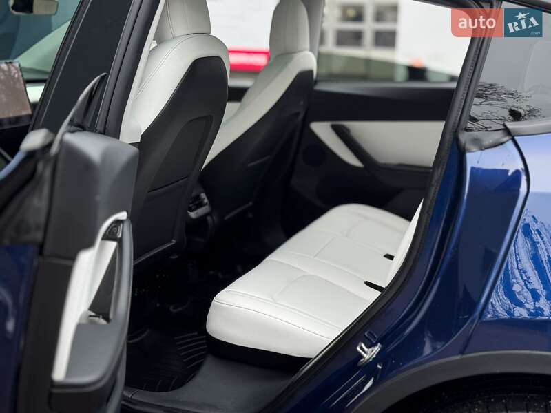 Позашляховик / Кросовер Tesla Model Y 2020 в Києві