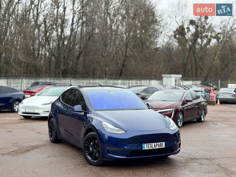 Позашляховик / Кросовер Tesla Model Y 2020 в Києві