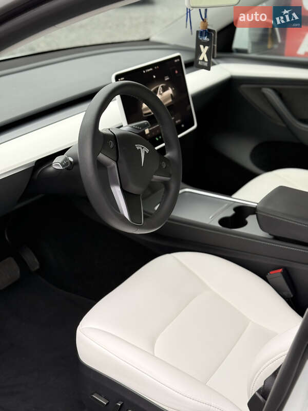 Внедорожник / Кроссовер Tesla Model Y 2024 в Стрые фото 13 Внедорожник / Кроссовер Tesla Model Y 2024 в Стрые